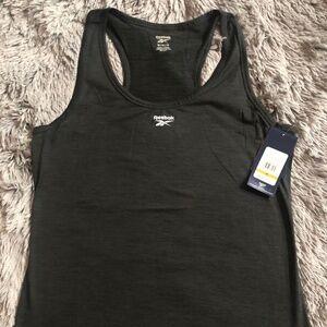 NWT Reebok tank